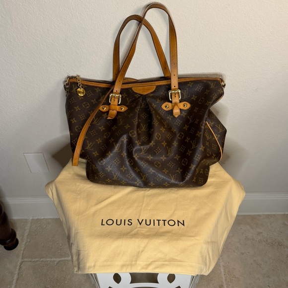 Louis Vuitton Large Drawstring Dust Bag 23 x 20 - Picture 8 of 8